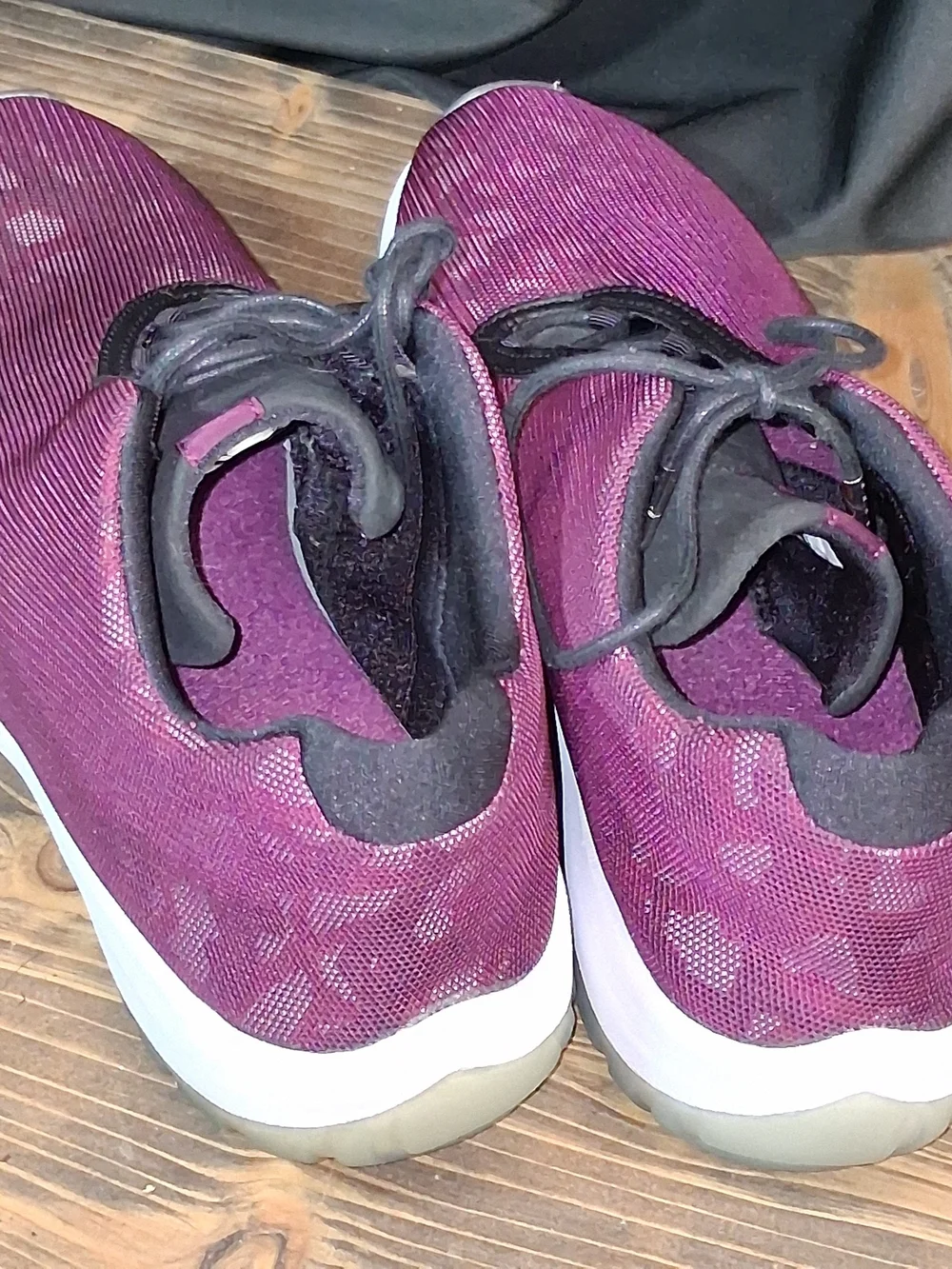 Jordan Low-Top Athletic Sneakers in Burgundy Camo